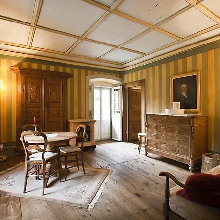 Palazzo Gamboni Swiss Historic Comologno