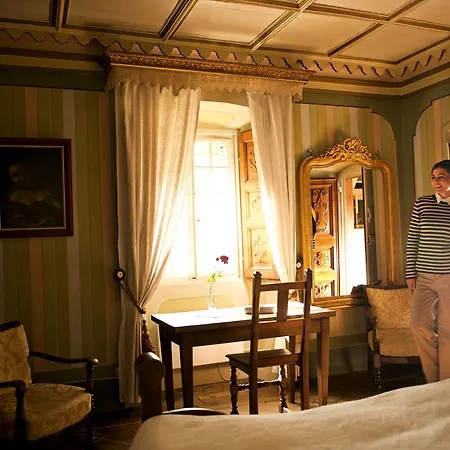 Palazzo Gamboni Swiss Historic Hotel Comologno