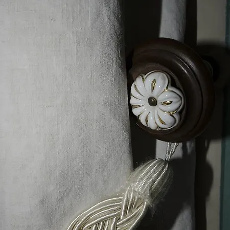 Palazzo Gamboni Swiss Historic Hotel *