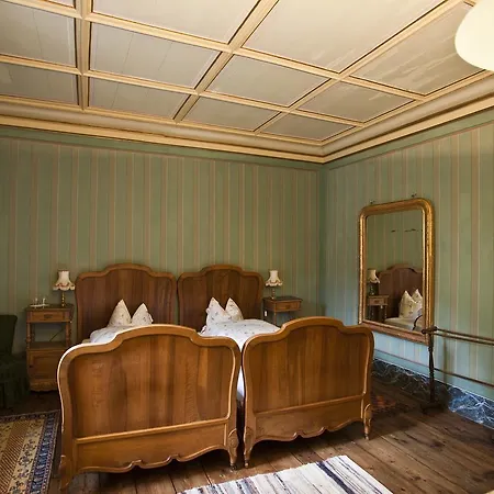 Hotel Palazzo Gamboni Swiss Historic *